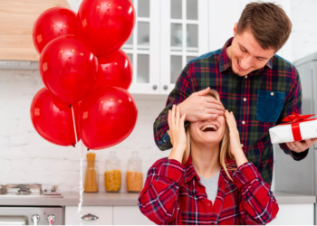 побажання жінці на день народження