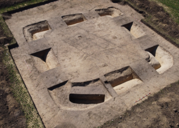 Археологи виявили найстарішу у світі майстерню з виробництва скла – Економіка