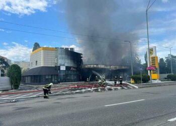 ДТП на АЗС в Киеве: водителю машины, врезавшейся в заправку, сообщили о подозрении | Новини Київа