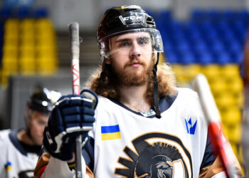 ХК «Кременчук» підписав захисника Данила Бабчука • Хокей •