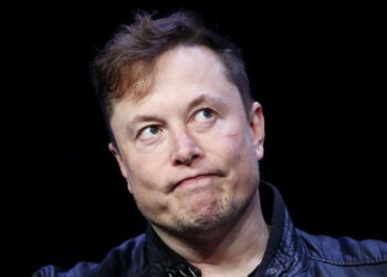 Ілон Маск повідомив про різке скорочення доходів від реклами у Twitter / У світі /