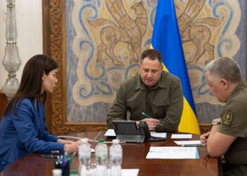 Керівник ОП Андрій Єрмак провів розмову з головним радником президента Бразилії