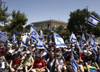 Парламент Ізраїлю, незважаючи на протести, схвалив першу частину суперечливої судової реформи / У світі /