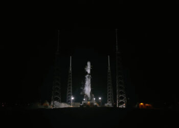 SpaceX знову перенесла запуск ракети з новою партією супутників Starlink / У світі /