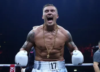 Утро начинается не с кофе и тренировок: Усик рассказал о своем ежедневном ритуале – Спорт