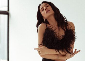 Злату Огнєвіч потягнуло на солоне: мариновані огірки й сушена риба – перші прояви вагітності? | Музика