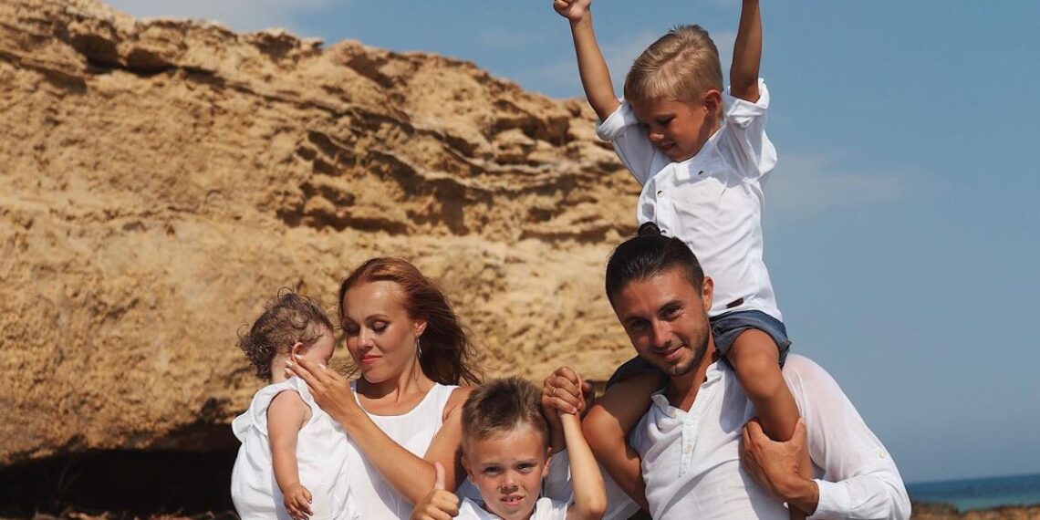 Багатодітні батьки Тарас Тополя та Олег Скрипка поділились правдою про батьківство: “Це ще той кураж” |