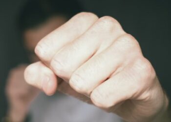 Двом поліцейським повідомили про підозри за побиття львів’янина у Винниківському лісі – Перший львівській портал