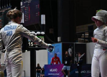 FIE скасувала рукостискання між фехтувальниками після дискваліфікації Харлан — ЗМІ / У світі /