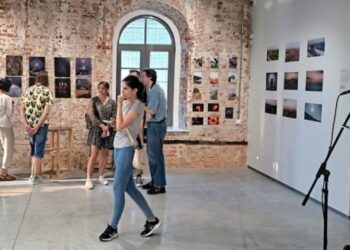 Фотовиставка Мандрівний Старобільськ у Дніпрі