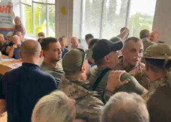 Голова Бородянки Сахарук вдруге відхилив вимогу відсторонити депутатів ОПЗЖ (ВІДЕО)