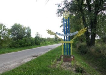 “Якби було житло, то може хтось би і виїхав”: жителі прикордоння Сумщини розповіли, чому не хочуть евакуюватися – Суми та область