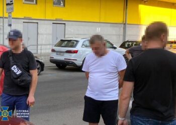 Львів’янин був учасником банди, яка хотіла продати пів мільйона підроблених доларів у Києві – Перший львівській портал