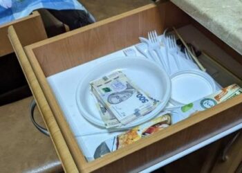 Митний інспектор із Ромнів вимагав 18 тис. грн за розмитнення авто без перешкод – Суми та область