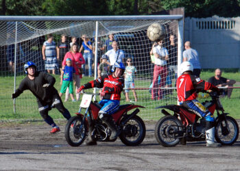 Мотобол: «Колос» переміг «Ниву» • Мотобол •