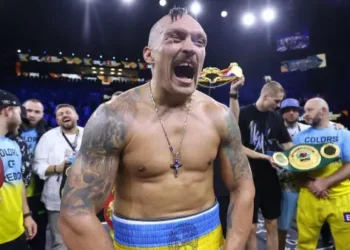 «Мы сами будем решать»: Усик назвал победителя в войне Украины и россии – Спорт