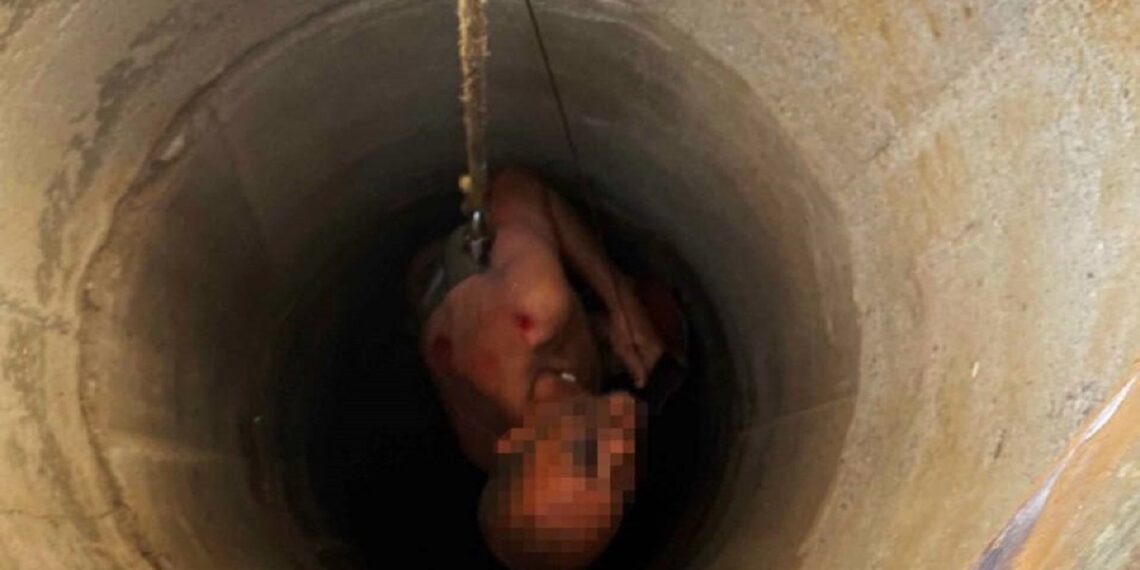 На Київщині рятувальники витягли чоловіка з колодязя (ФОТО)