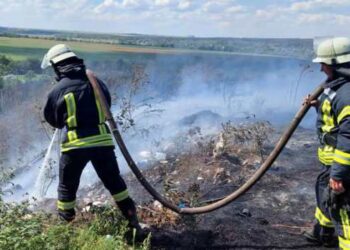 Окупанти поранили двох людей під час обстрілів житлових кварталів Херсонщини
