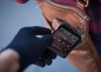 Патрульні Дніпра затримали ймовірного зловмисника