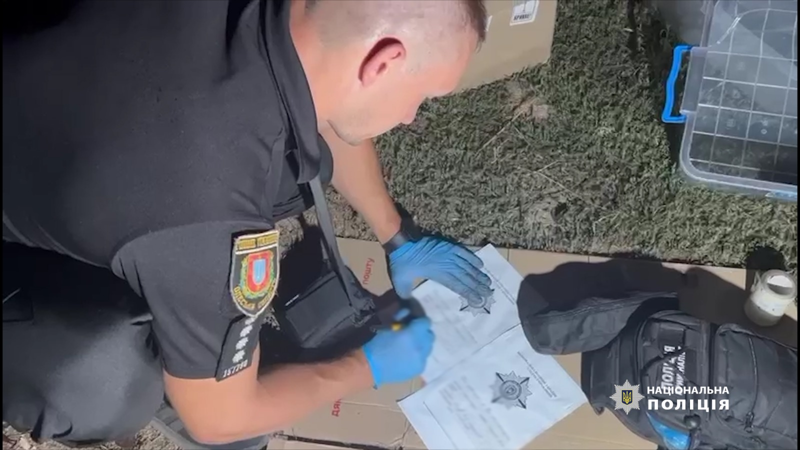 планували виготовити 20 кг небезпечного синтетичного наркотика на 14 млн гривень: на одещині правоохоронці викрили групу осіб