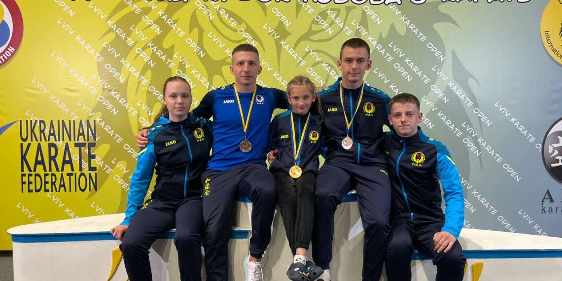 Полтавські каратисти здобули три медалі на змаганнях у Львові • Карате •