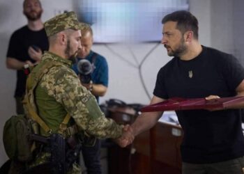 Президент вручив військовослужбовцю Максиму Захарченку із Сумщини орден “Золота зірка” – Суми та область