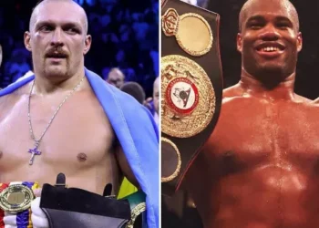 «Пришло время завоевать эти титулы»: Дюбуа накануне боя с Усиком назвал боксеров, которые его мотивируют  – Спорт