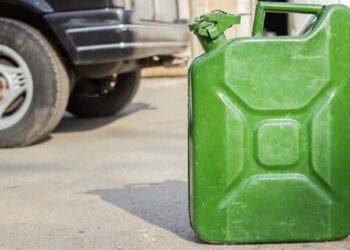 Росія визнала: у країні дефіцит бензину – Економіка