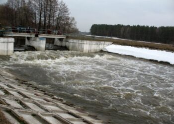Судитимуть директора фірми, що ремонтувала шлюзи на річці Івотка – Суми та область
