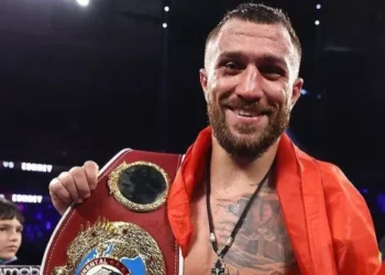 Топ-10 рейтинга легкого веса по версии IBF: Ломаченко сохранил позиции, Беринчик выпал из «десятки» – Спорт