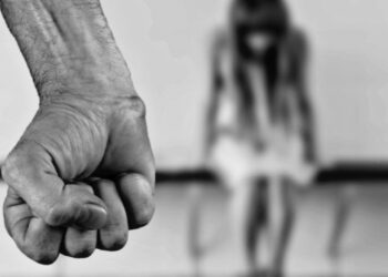 У Дніпрі померла жінка, яку щодня бив чоловік