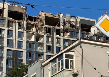 У Дніпрі ремонтуватимуть будинки пошкоджені 28 червня