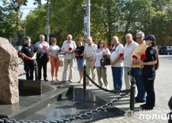 У Миколаєві ветерани МВС вшанували пам’ять полеглих правоохоронців » Новини Миколаїва