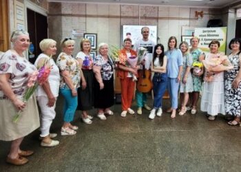 У Миколаєві відкрилася виставка книжкової графіки художниці Алли Бондарєвої » Новини Миколаїва