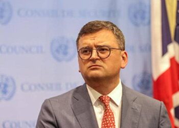 Україна може вести переговори з Росією після виведення їхніх військ, але не з Путіним – Кулеба