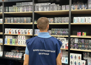 В Одессе конфисковали электронные сигареты на четыре миллиона гривен