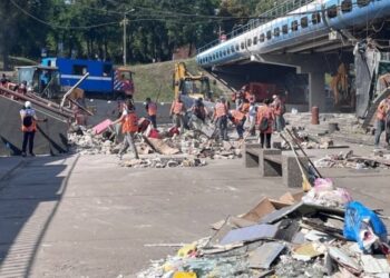 Внаслідок удару по Дніпру троє поранених у лікарні