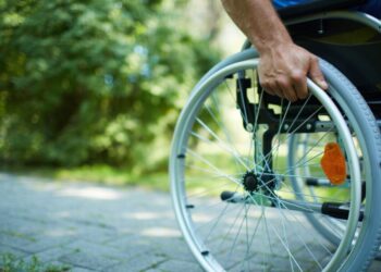 Броварчани з інвалідністю та особи поважного віку можуть безкоштовно отримати крісла колісні та ходунки