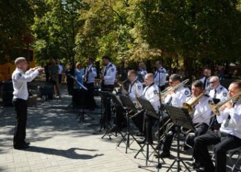 До Дня Миколаєва у Каштановому сквері відбувся святковий концерт » Новини Миколаїва