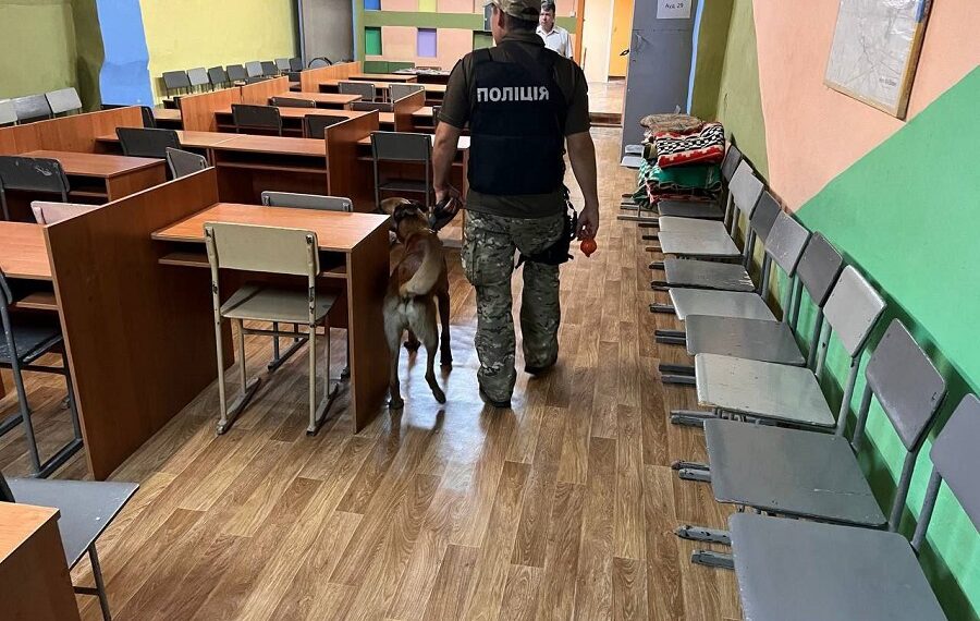 Хибне замінування: небезпеки у навчальному закладі Білої Церкви не виявлено (ФОТО)