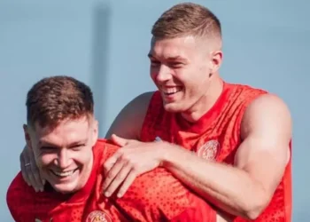 «Их всегда видят вместе»: россиянин помогает Довбику и Цыганкову адаптироваться в Жироне – Спорт