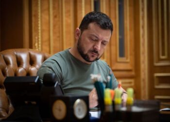 “Я не кину свою державу”: Зеленський балотуватиметься на другий термін