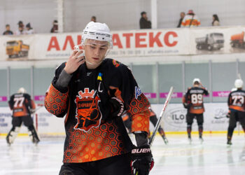 Капітан ХК «Кременчук» Віталій Лялька — кращий бомбардир Кубка України з хокею 2023 • Хокей •