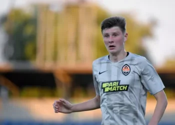 КДК УАФ вынес вердикт Бондаренко и Гочолейшвили: известно, сколько матчей пропустят лидеры Шахтера – Спорт