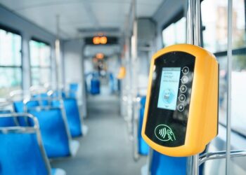 Комунальний транспорт Бучі переходить на електронні квитки