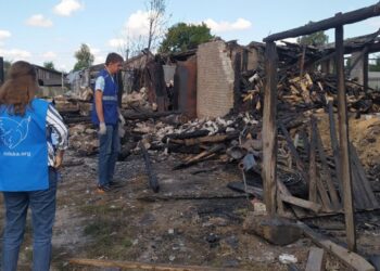 “Люди шоковані та в розпачі”: у гуманітарній місії “Проліска” розповіли про обстріли міст Дружба та Середина-Буда – Суми та область