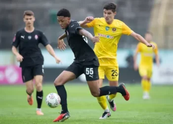 Максимов одержал дебютную победу во главе Днепра-1 в игре с Зарей: луганчане остались в зоне стыковых матчей – Спорт