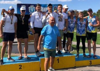 Миколаївські веслувальники призери особистого чемпіонату України з веслування на байдарках і каное » Новини Миколаїва
