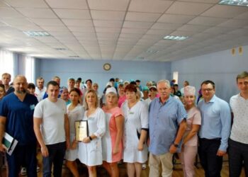 Нардеп Михайло Ананченко відзначив працівників онкологічного та перинатального центрів на Сумщині – Суми та область