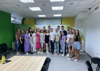 Нардеп Михайло Ананченко закликав активну молодь приєднуватися до «ЗеМолодіжки» – Суми та область